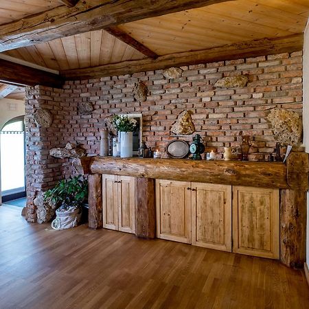 Bosco Della Serenissima Hotel Nervesa della Battaglia Eksteriør billede